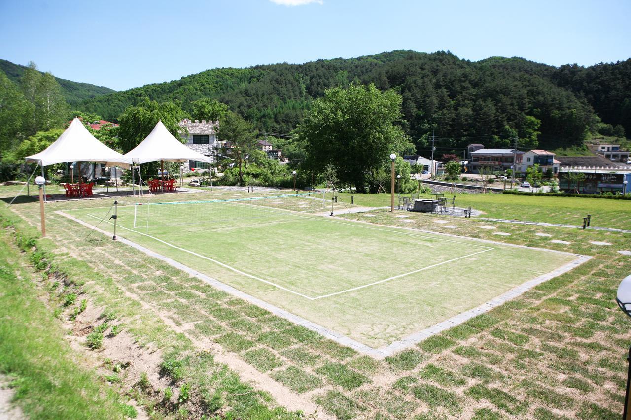 White Windmill Pension Pyeongchang Dış mekan fotoğraf